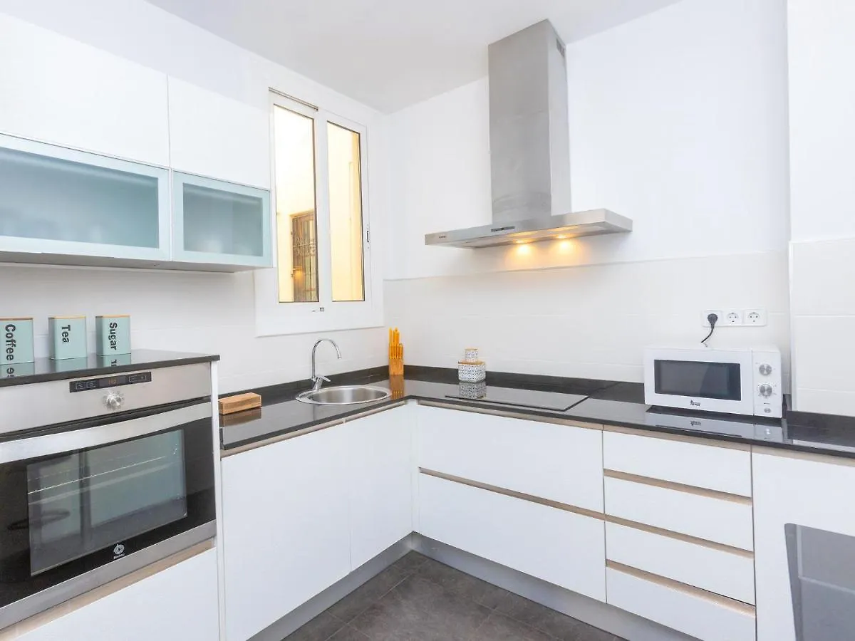 Apartment Eix-Dret-Roger De Lluria-Valencia By Interhome